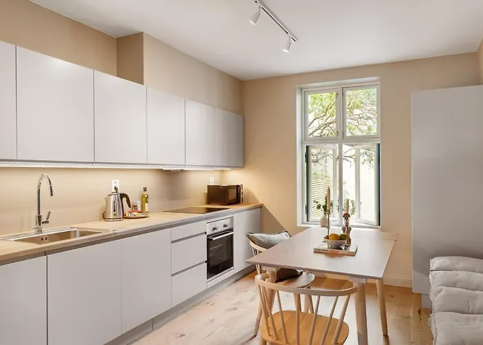 Lokka I 1 & 2-bedroom Διαμέρισμα *